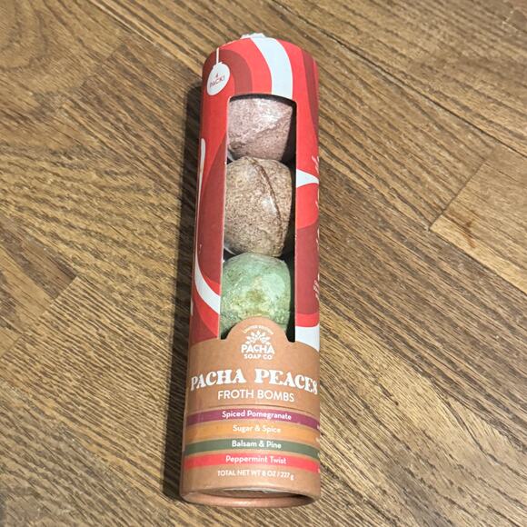 Pacha 4 Pack Bath Bombs Spiced Pomegranate Sugar Spice Balsam & Pine Peppermint - Picture 1 of 7